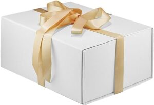 Gift Box with Magnetic Closure Lid