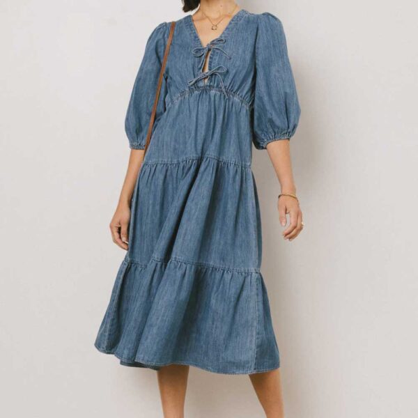 Nadia Midi Dress in Light Wash