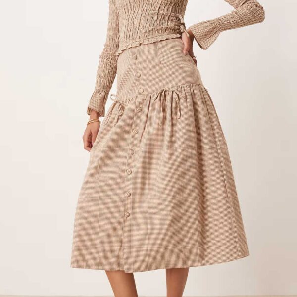 Glamorous high rise midi skirt with bow details in light brown plaid