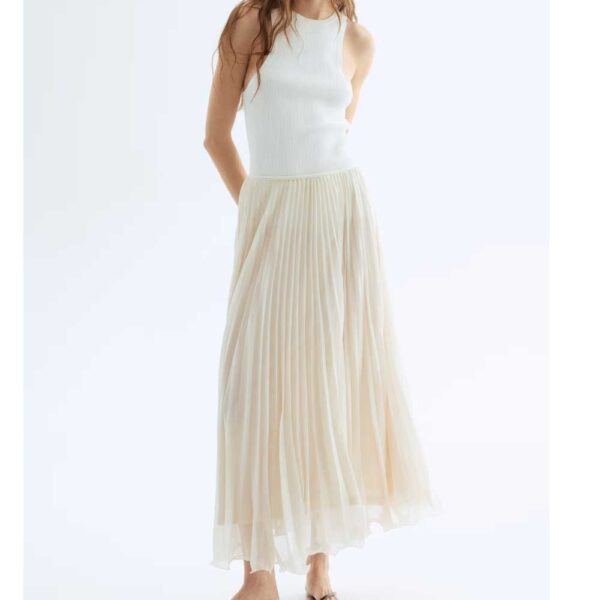 Sheer Pleated Skirt Light beige