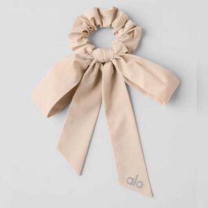 Love Knots Tie Scrunchie Macadamia