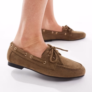 SEQWL Picnic boat shoes in olive