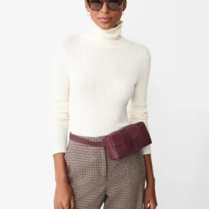 Arlette Turtleneck