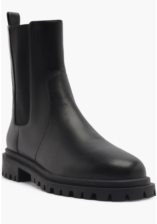 Brandy Chelsea Boot (Women) Arezzo