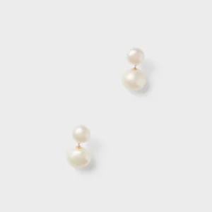 Eliou White Freshwater Pearl Sandra Earrings