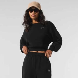 Cropped Accolade Crewneck Black