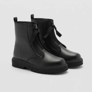 Flat leather ankle boots Black
