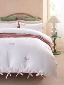 White/Pink Bow Embroidered Duvet Cover and Pillowcase Set