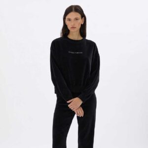 Long-sleeved velvet sweater