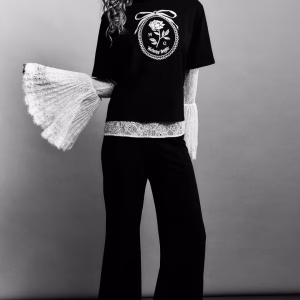 WUTHERING HEIGHTS Embroidered-Detail T-Shirt