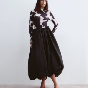 ARRANGE bubble midi skirt in black