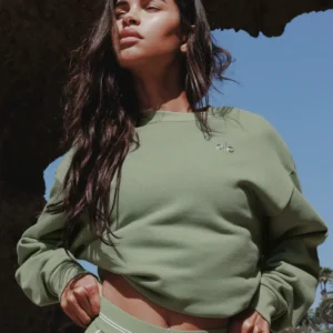 Accolade Crew Neck Pullover