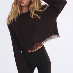 Loose-Fit Lace-Trimmed Top