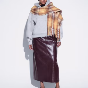 ASOS DESIGN Curve tailored clean waistband faux leather pencil skirt in burgundy
