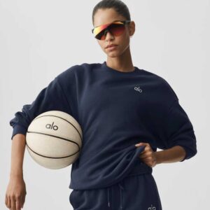 Accolade Crew Neck Pullover Navy